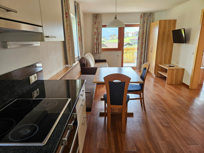 Others 5, Apartment Pichlerhof, Bolzano
