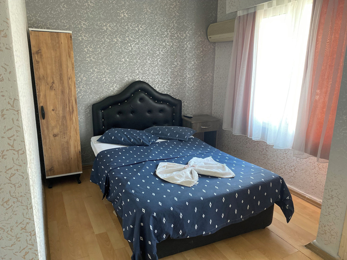 Bedroom 3, İmperial Hotel, Konak