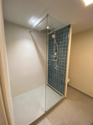 Bathroom 4, Bubble rooms, Chambres confortables en plein centre de Dieulefit, Drôme