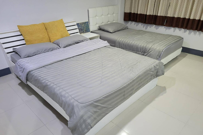 Bedroom 23