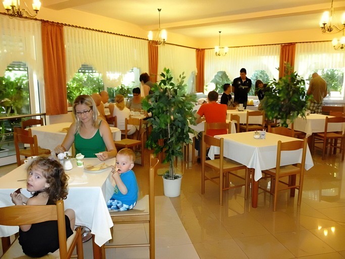Food & Drinks 3, Gec II, Zagreb