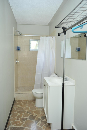 Bathroom, G y V Hotels, Distrito Central