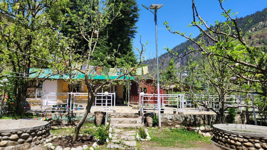 Himtrek River Side Camps and Hostel Manali, Kullu