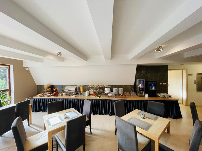 Food & Drinks 5, Horsky hotel Brans, Bruntál
