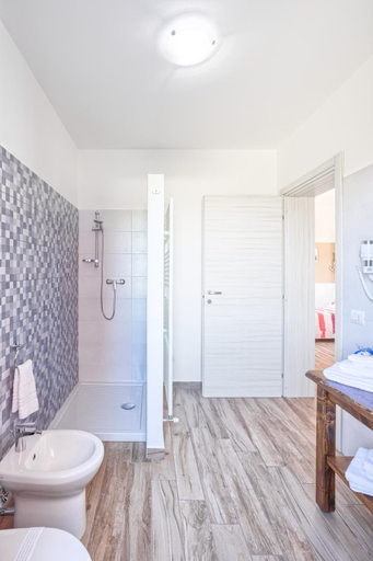 Others 3, LANTERNA DEL DELTA Guest House, Rovigo