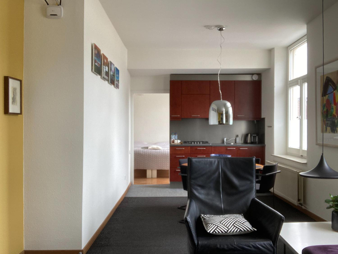 Others 4, Besselaar Apartments, Maastricht