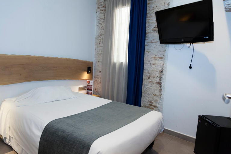 Others 4, Hostal Paris, Barcelona