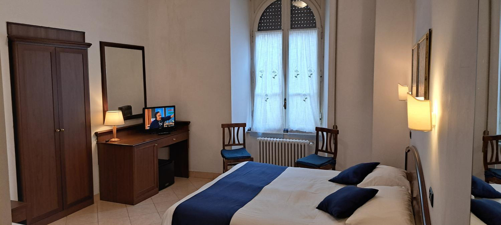 Others 2, Hotel Bonazzi, Perugia