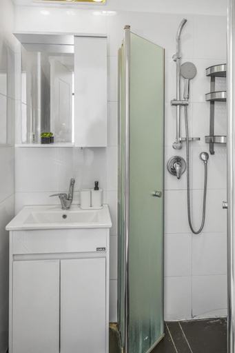 Others 4, IB Properties Suites