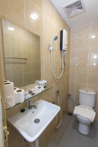 Bathroom 4