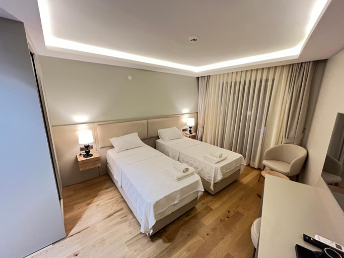 Bedroom 4, Sezer's Oliva Hotel, Ezine