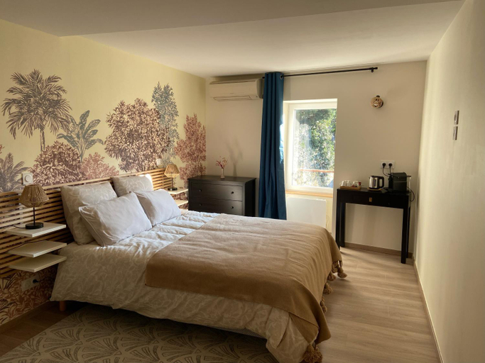Guestroom, Bubble rooms, Chambres confortables en plein centre de Dieulefit, Drôme