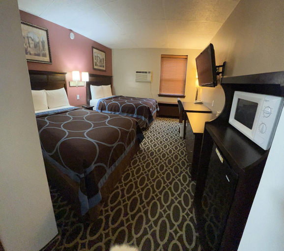 Others 3, Budget Inn Marinette, Marinette