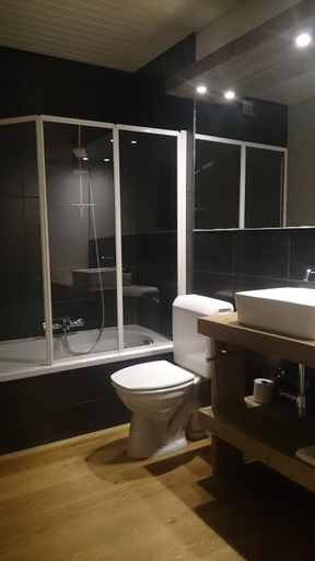 Bathroom 3, Panorama Hotel, Vlaams Brabant