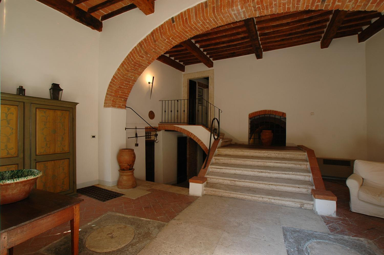 Public Area, Palazzo Bizzarri, Siena