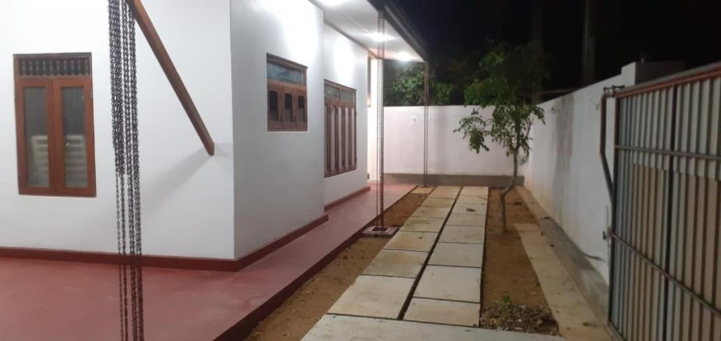Others 5, Villa Paradiso, Panadura