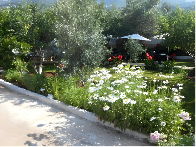 Others 5, Yard Paradise Rooms, Vlorës