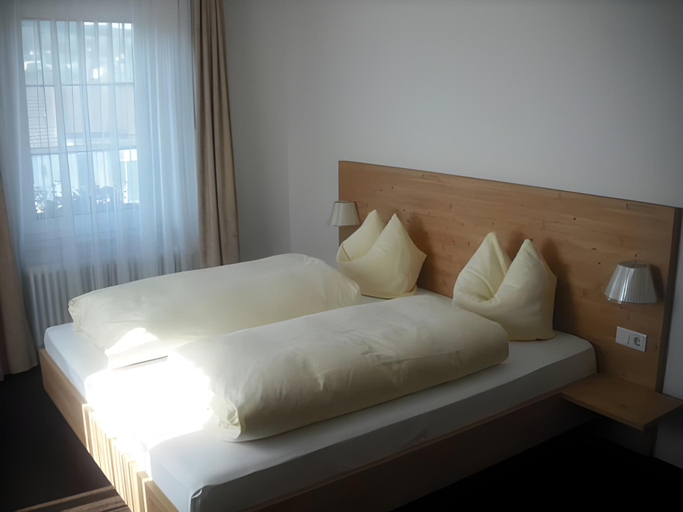Bedroom 4, Gasthaus zum Kranz, Lörrach