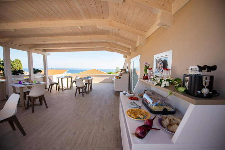 Others 5, Michelino House, Vibo Valentia