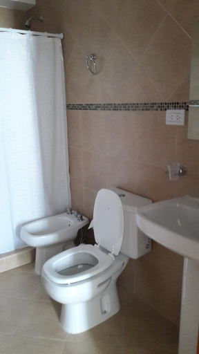 Bathroom 2, Estrellas de Mar, La Costa