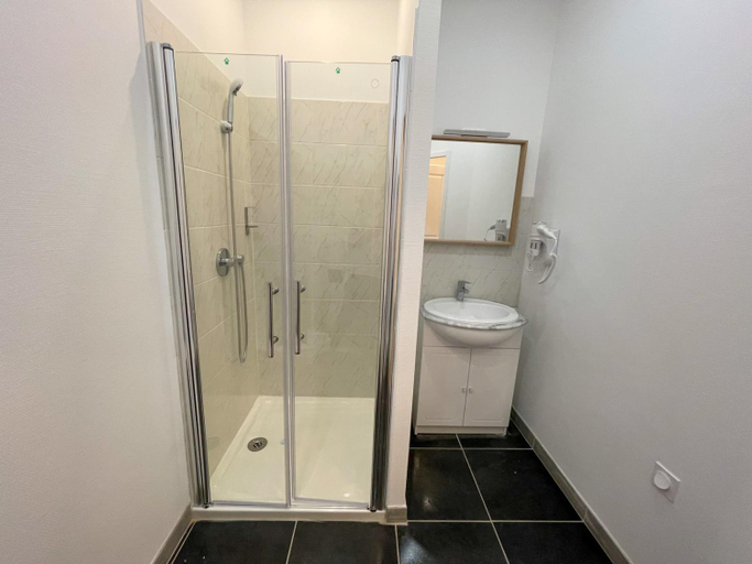Bathroom 2, Maison des fleurs, Loir-et-Cher