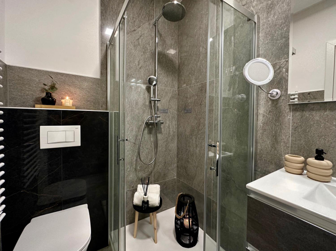 Others 3, Apartments E&T by Locap Group, Koper