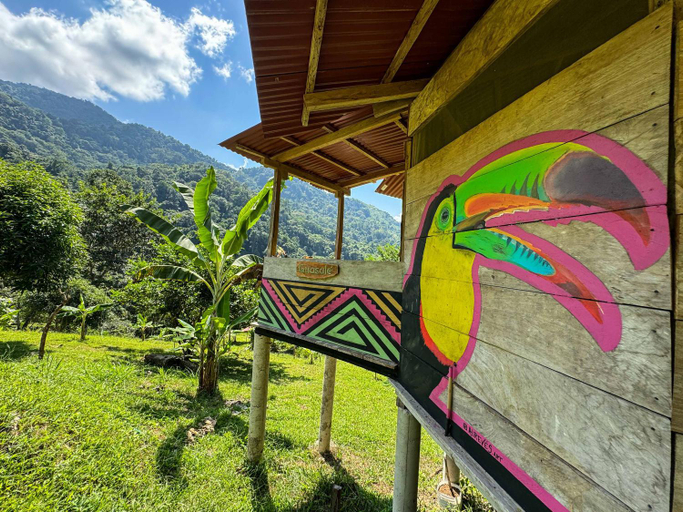 Others 5, Cabana Guasale (Toucan), Santa Marta (Dist. Esp.)