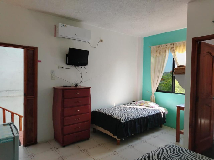 Others 4, Casa de Celeste, San Cristóbal