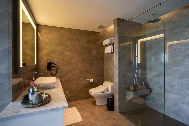 Bathroom 6