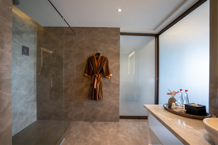 Bathroom 5