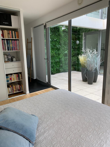 Others 2, Chambres dans maison d'architecte, Hauts-de-Seine
