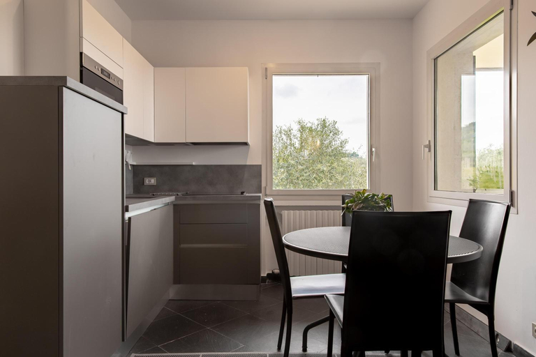 Dining Room 8