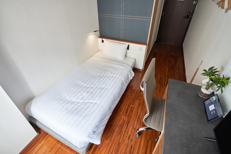 Bedroom 28