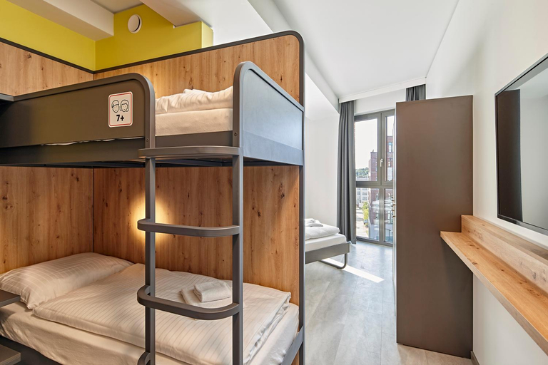 Bedroom, MEININGER Hotel Koln West, Köln