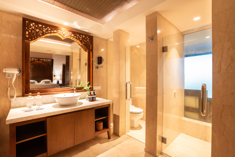 Bathroom 8