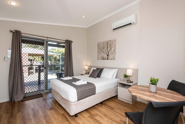 Bedroom 10