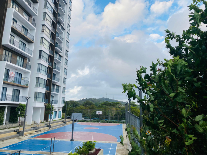 Sport & Beauty, Orang Utan Guest House Monthly, Sandakan