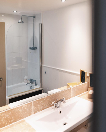 Bathroom 4, Westmorland Hotel Tebay, Cumbria