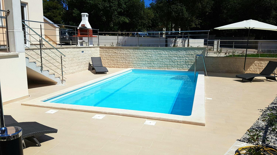Others 2, Villas Simag, Medulin