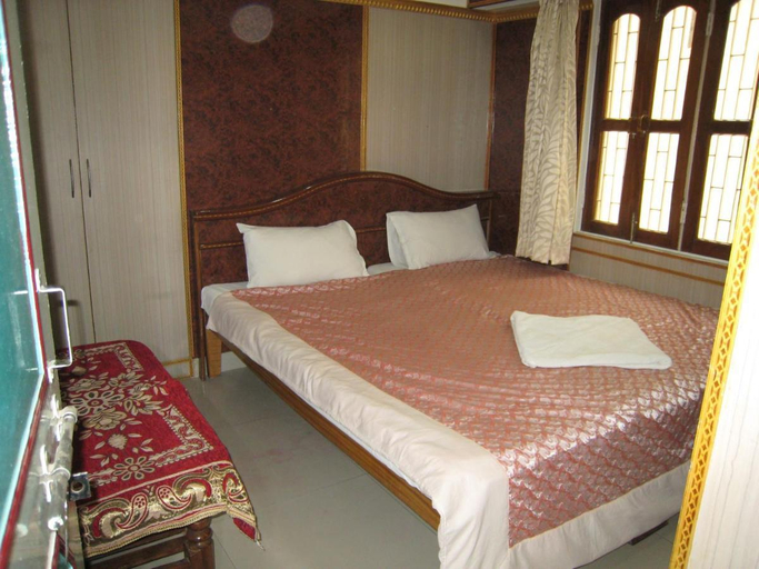 Others 3, Kedareswar B&B, Varanasi
