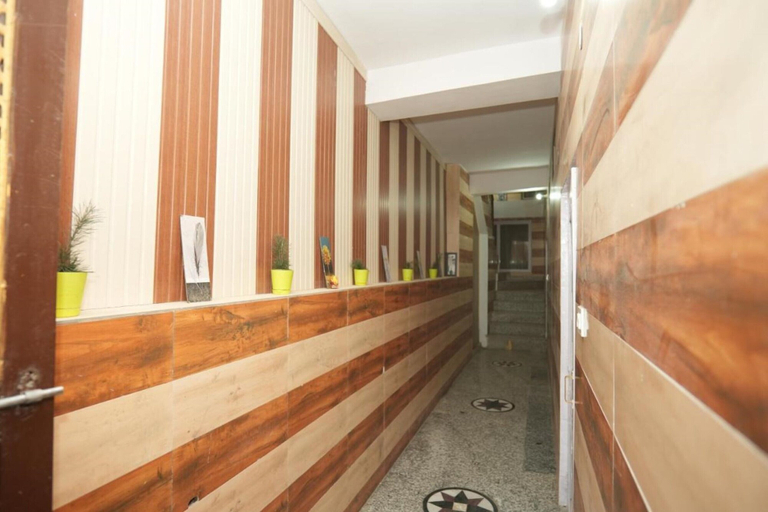 Sport & Beauty, Goroomgo Shree Shimla Stay, Shimla