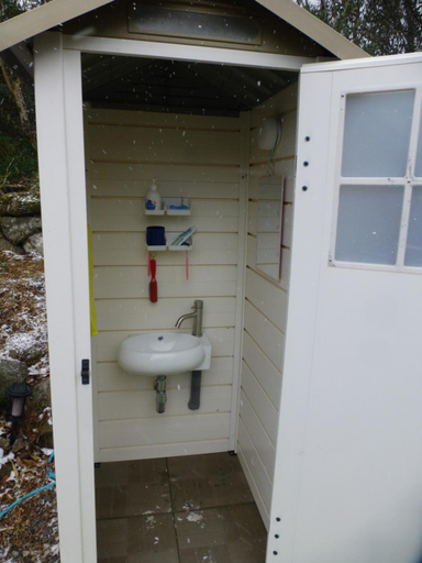 Bathroom 10