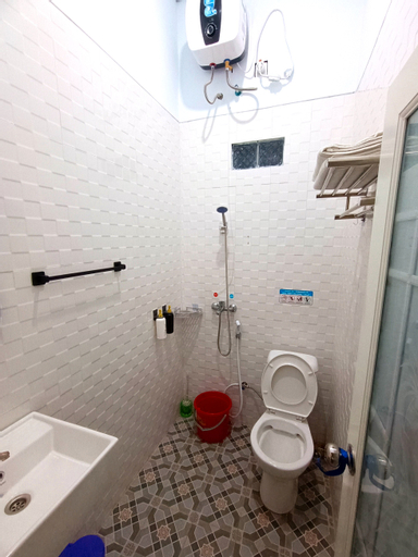 Bathroom 3