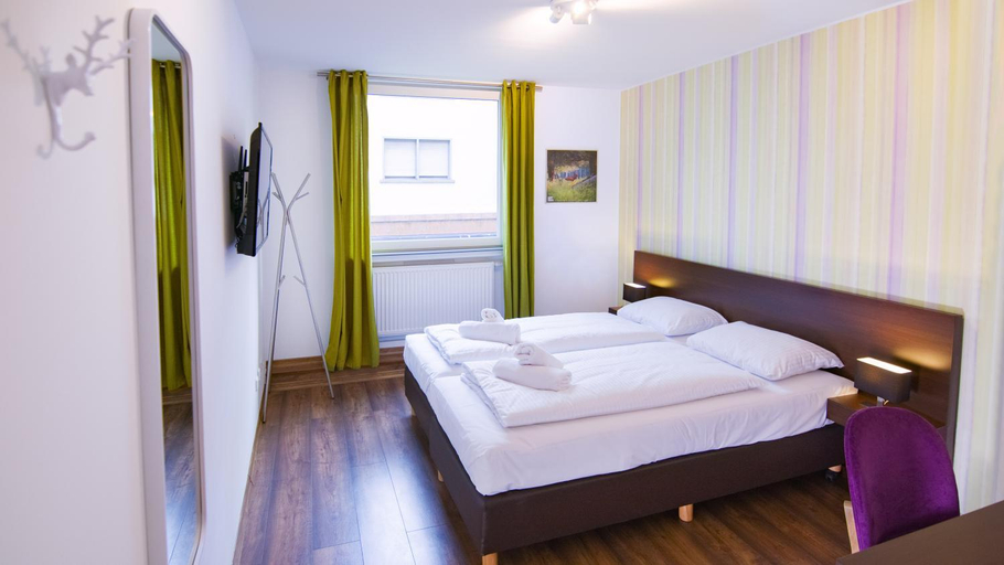 Others 4, Hirsch Hotel Hanau, Main-Kinzig-Kreis
