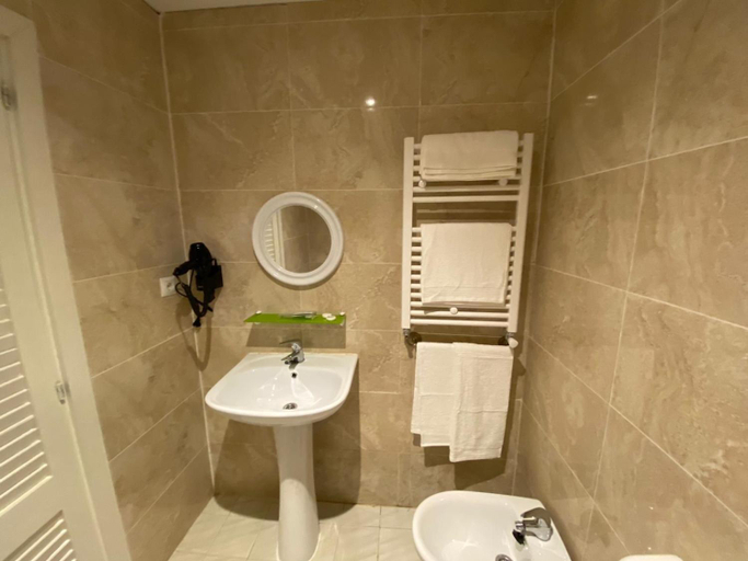 Bathroom 3, HOSTERIA SENORIO DE BIZKAIA, Vizcaya