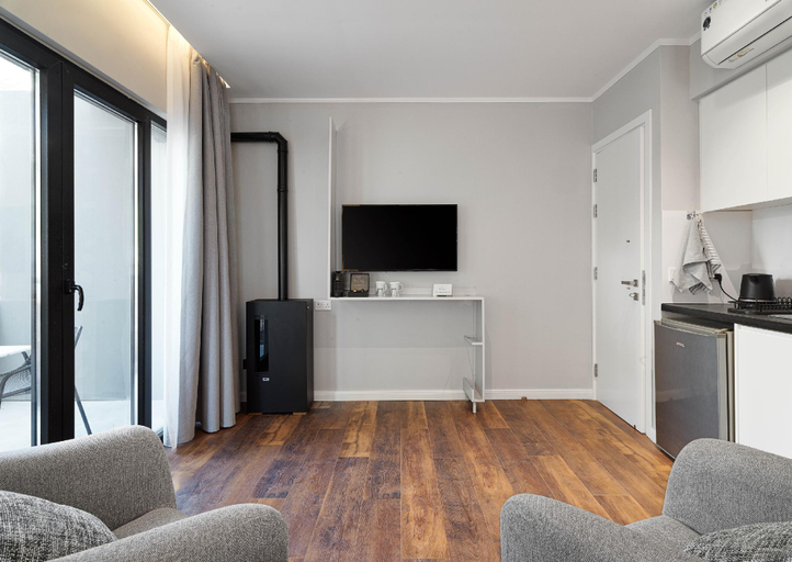 Others 5, Le Vert Suites Platres