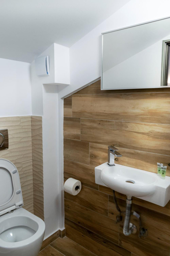 Others 2, Arion suites, Central Macedonia