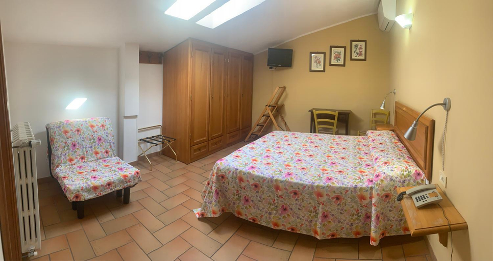 Bedroom 9