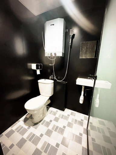 Bathroom 15