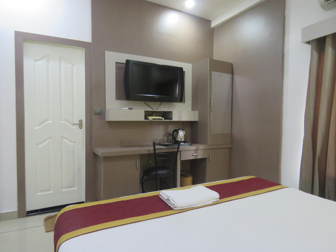 Bedroom 12